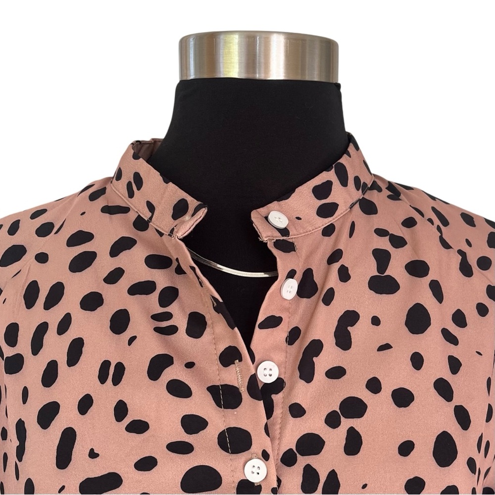 Tan and black cheetah print puff sleeve button down satin blouse M - Picture 7 of 11